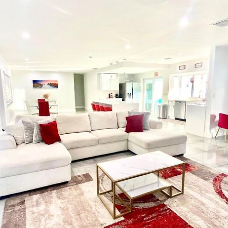 Luxurious & Modern Open Floor Plan Heated Pool Villa Hollywood Buitenkant foto